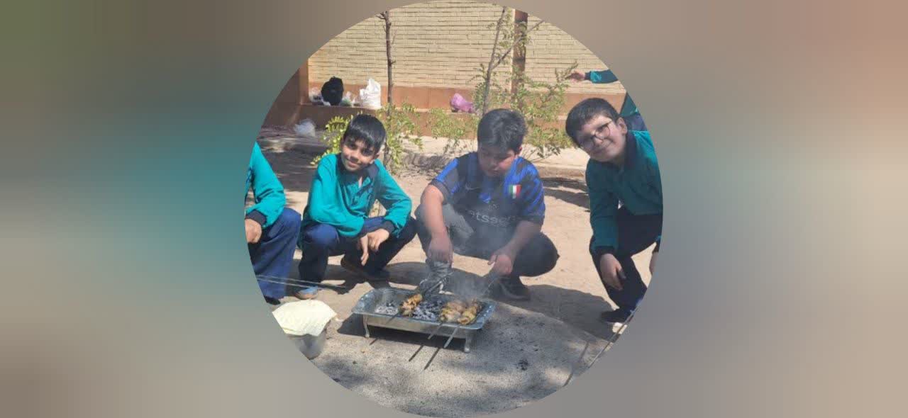 روز جهانی غذا در مدرسه؛ همکاری شیرین والدین و دانش آموزان در آشپزی گروهی