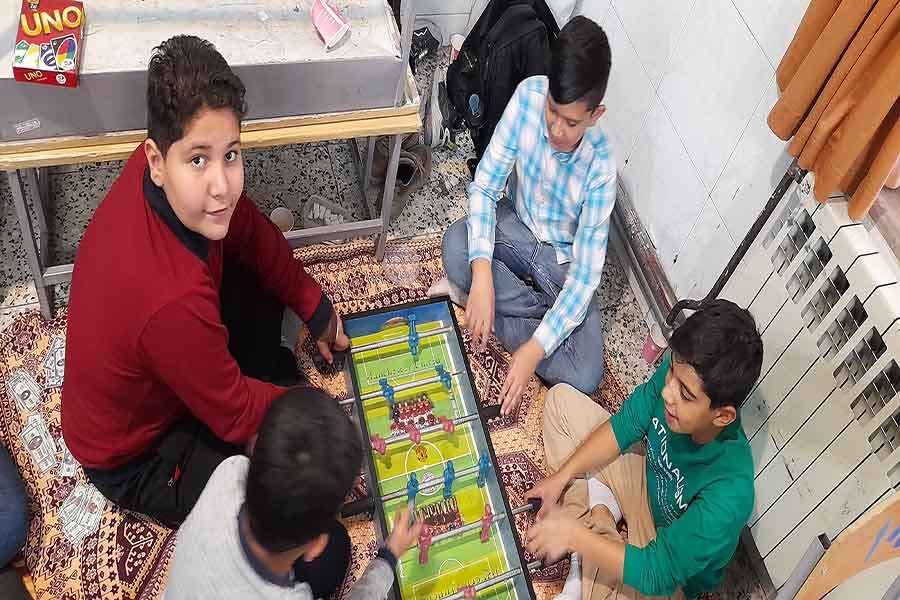 روزی بدون کیف در دبستان