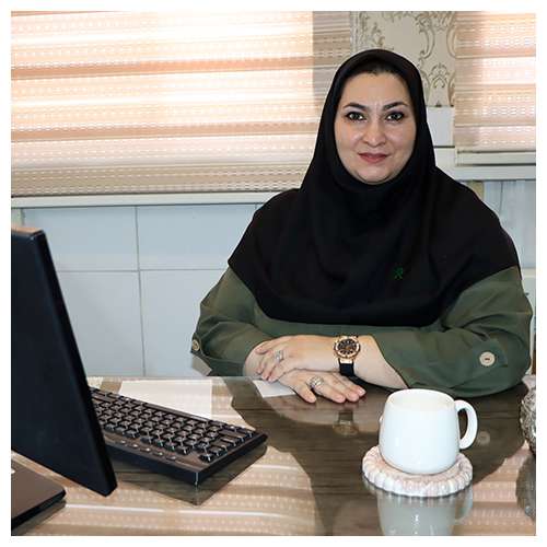 نیلوفر حاجی رحیمیان